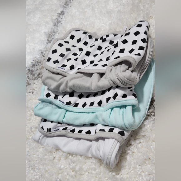 New Nanit Swaddles 0-3m - Picture 2 of 12